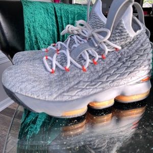 Lebron 15